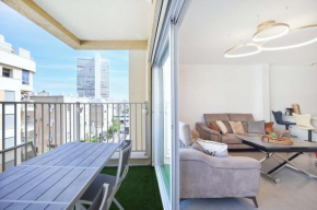 3BR Beach&City Vibes in Bugrashov by HolyGuest
